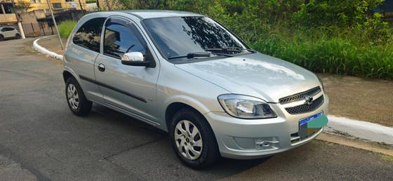 CHEVROLET CELTA 1.0 MPFI LS 8V FLEX 2P MANUAL CHEVROLET CELTA 1.0 MPFI LS 8V FLEX 2P MANUAL